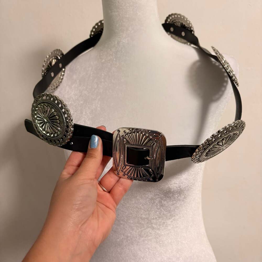 White Mountain Genuine Leather Western Concho Belt Size L/XL  Boho Southwestern